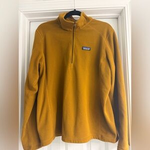 Women’s Patagonia micro fleece quarter zip. XL